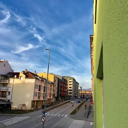 Daire Apartman Magdalena Istocno Sarajevo *